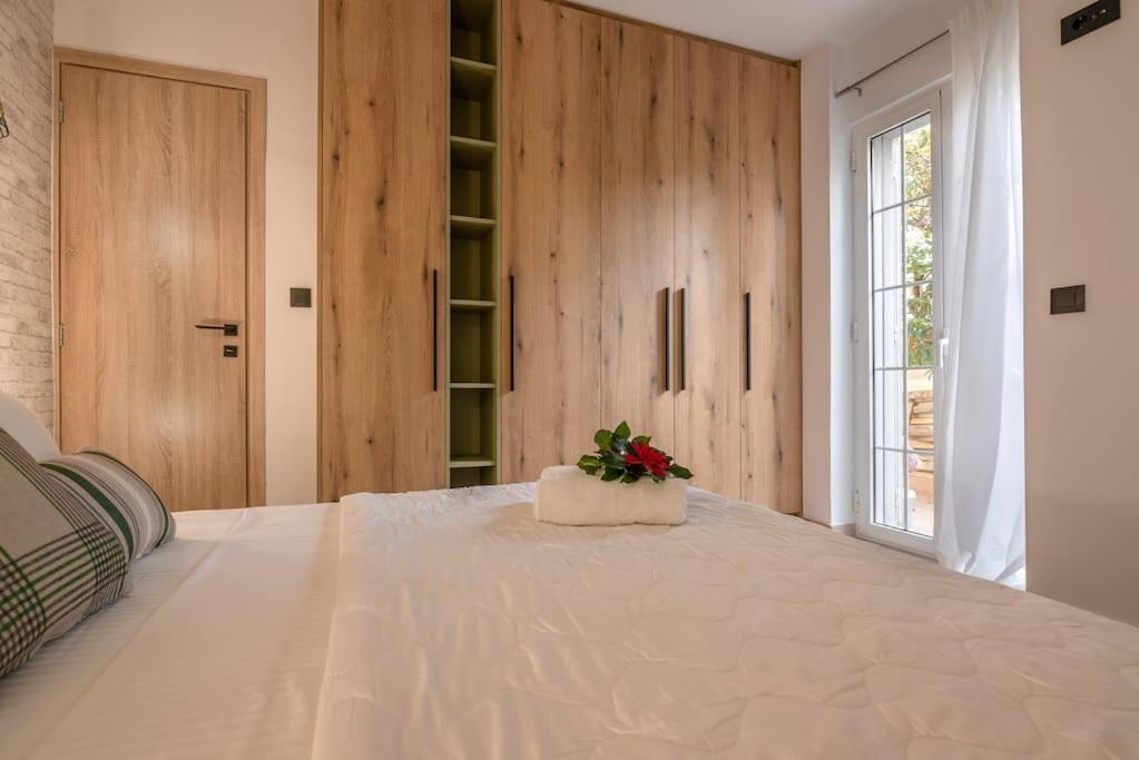 Yro Apartment Chania  Екстер'єр фото